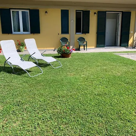 Apartament Elicriso *