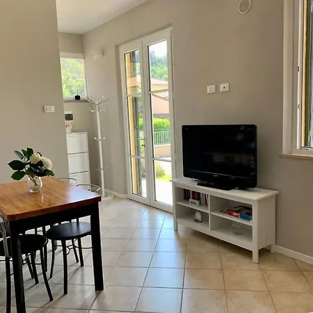Apartment Elicriso Barga